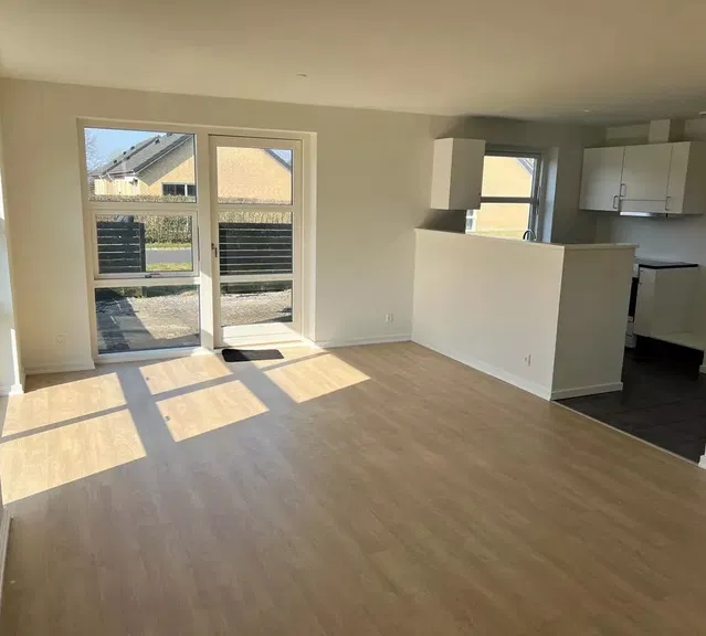 house Villa med åbent køkken og egen carport