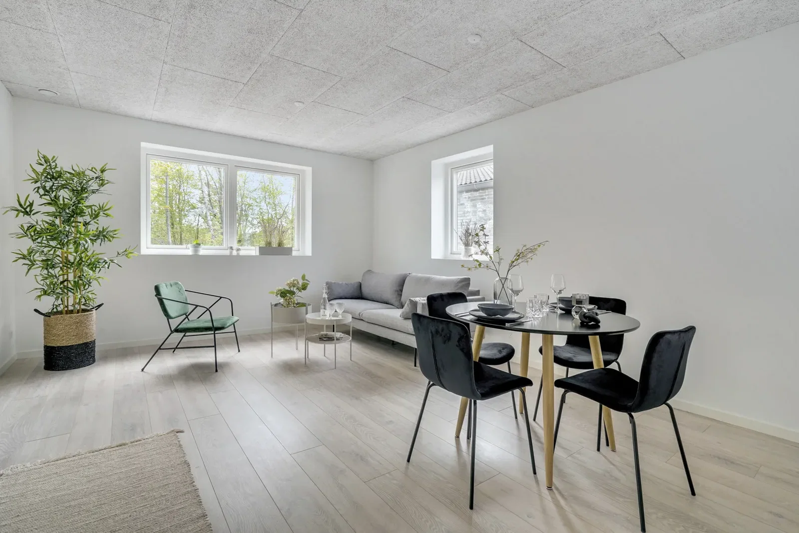 Visual presentation of the listing
