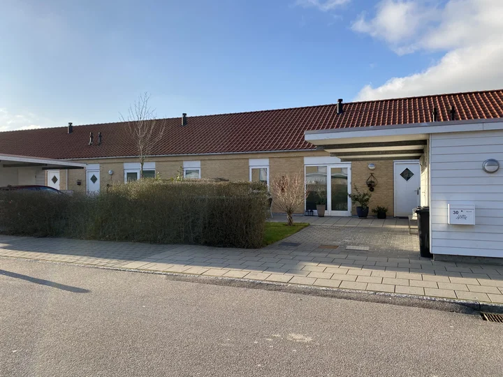 Moderne rækkehus med tre værelser nær Greve - Skovbominde, Greve - 0