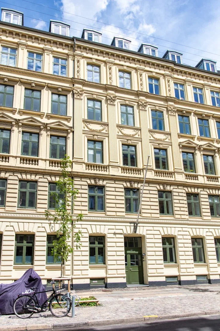 Fireværelses lejlighed med altan tæt på Søerne - Vendersgade, København K - 0