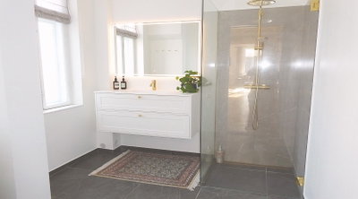 Herskabelig, møbleret lejlighed med to altaner - Classensgade, København Ø - 3