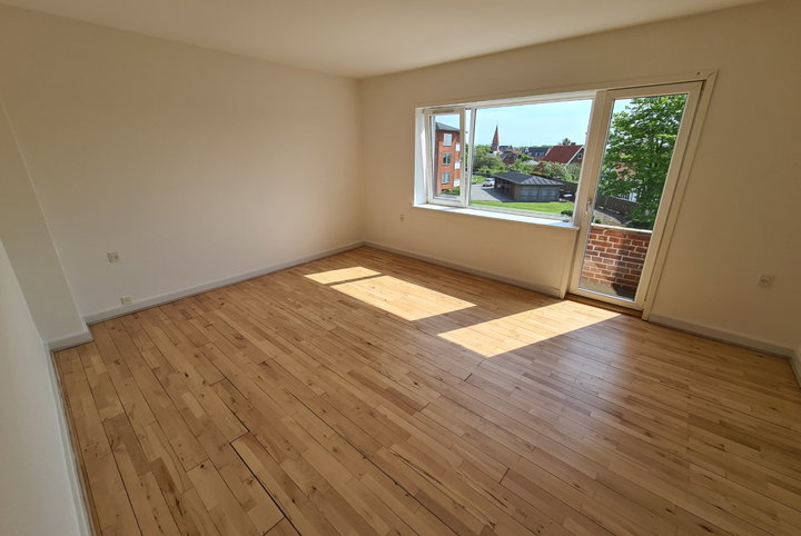 Hyggelig 2 værelses lejlighed med parkering & altan. - Vesterbrogade, Holstebro - 0