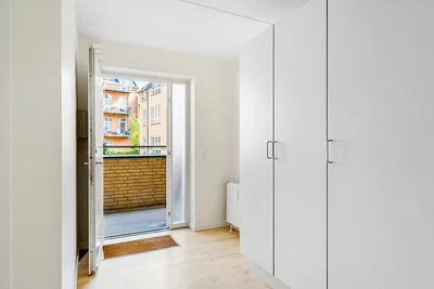 2 værelses renoveret lejlighed på 69 m² i trygge rammer - Ågades Passage, Aalborg - 1