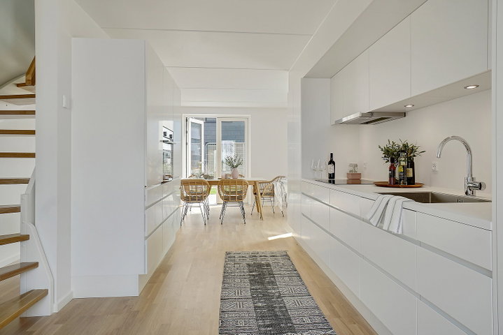 Rummeligt rækkehus i tre etager med terrasse - Gyldenrisvej, København S - 0