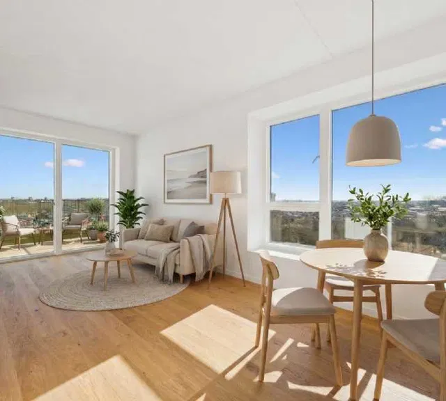 apartment Spacious, Bright 2-Room Apartment with Balcony