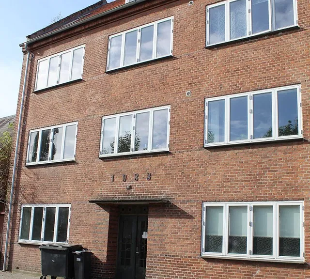 apartment Lys 3-værelses lejlighed med altan tæt på gågaden