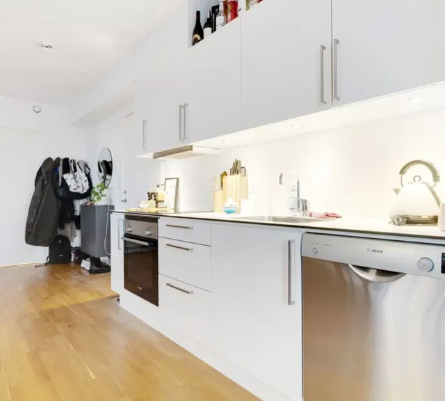 apartment BEAUTIFUL AND BRIGHT 2-ROOM APARTMENT WITH BALCONY