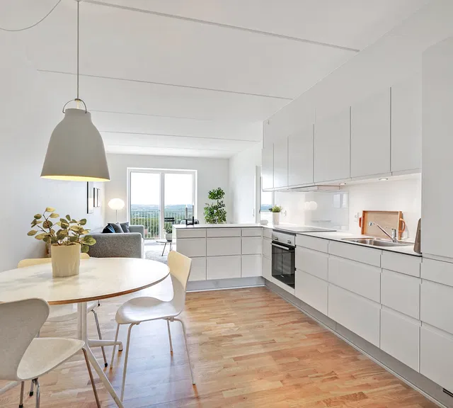 apartment Moderne lejlighed med 4 værelser i Brabrand