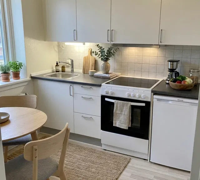 apartment Indbydende 1-værelses på 37 m2 med terrasse og parkering – tæt på bus, indkøb og bibliotek