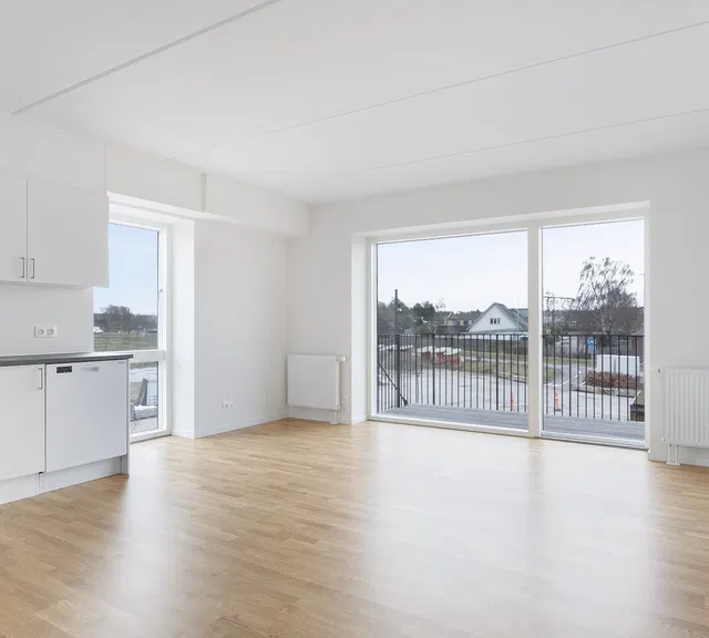 apartment 3-værelses lejlighed med privat altan
