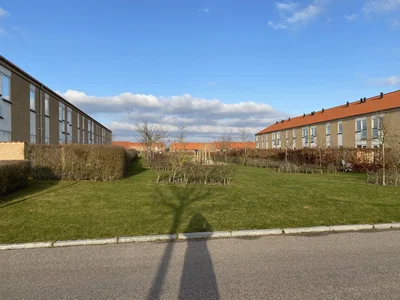 Moderne rækkehus i to plan med fem værelser i Greve - Ejgårdsminde, Greve - 2