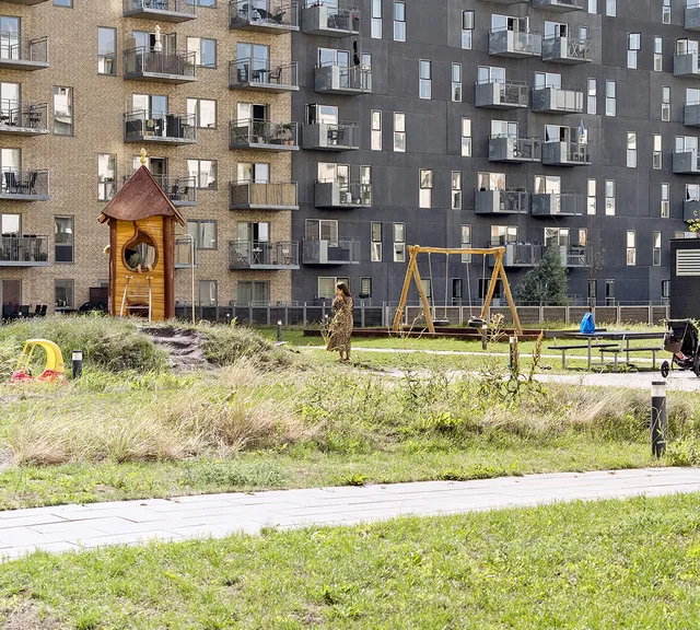apartment Lys lejlighed med gode materialer og praktisk indretning