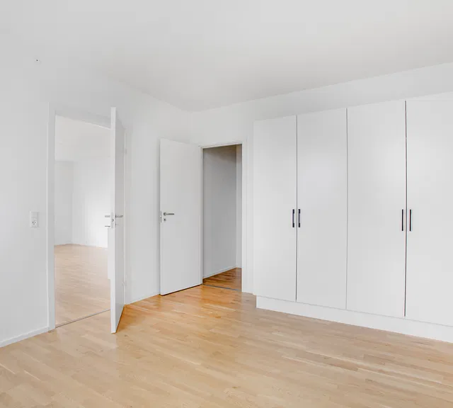 apartment Bright and inviting 3-room apartment with balcony and storage room