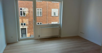 Nyrenoveret 2-værelses på 50 m² nær Nærbanen - Dannebrogsgade, Aalborg - 3