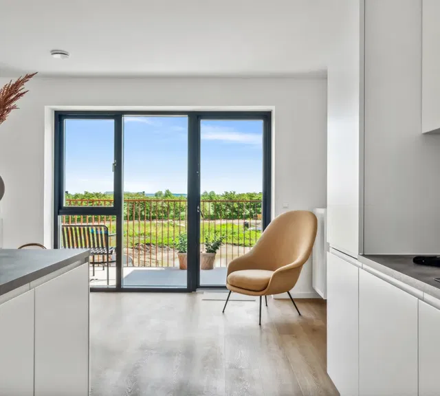 apartment Apartment with terrace close to nature and city life
