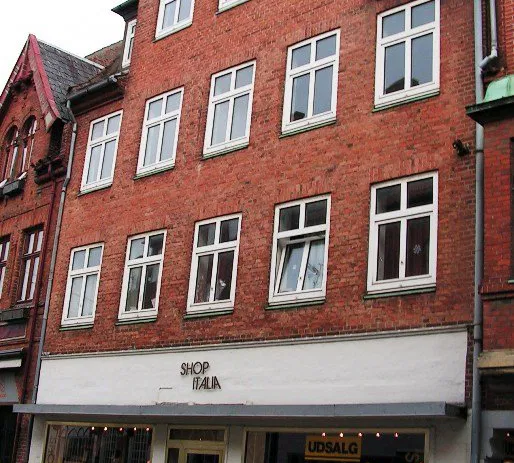 apartment 7-værelses lejlighed
