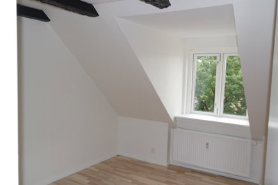 Stor og lys 2-værelses lejlighed med god planløsning! - Østerbro, Aalborg - 3