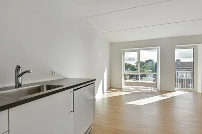 Lys 3- værelses på 84 m2 med svalegang, walk-inn og elevator - parkering ved døren - Lind Hovedgade, Herning - 3