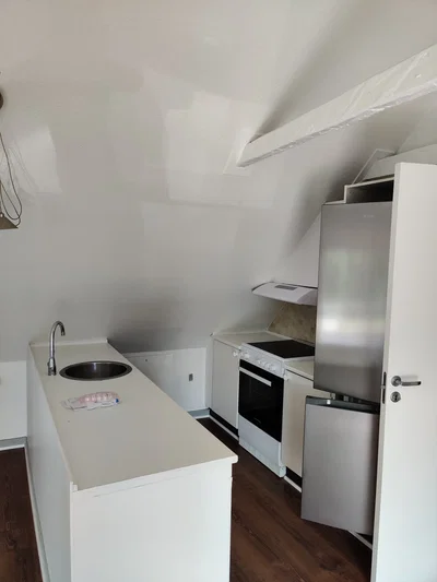 Charmerende 1-værelses loftslejlighed på 48 m2 med fransk altan og parkering - Rødding Præstegårdsvej, Rødding - 2