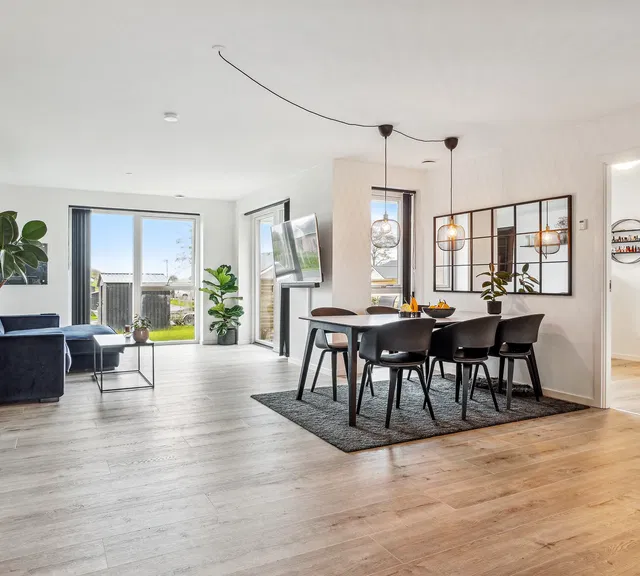 townhouse Moderne dobbelthus med have i Vallensved