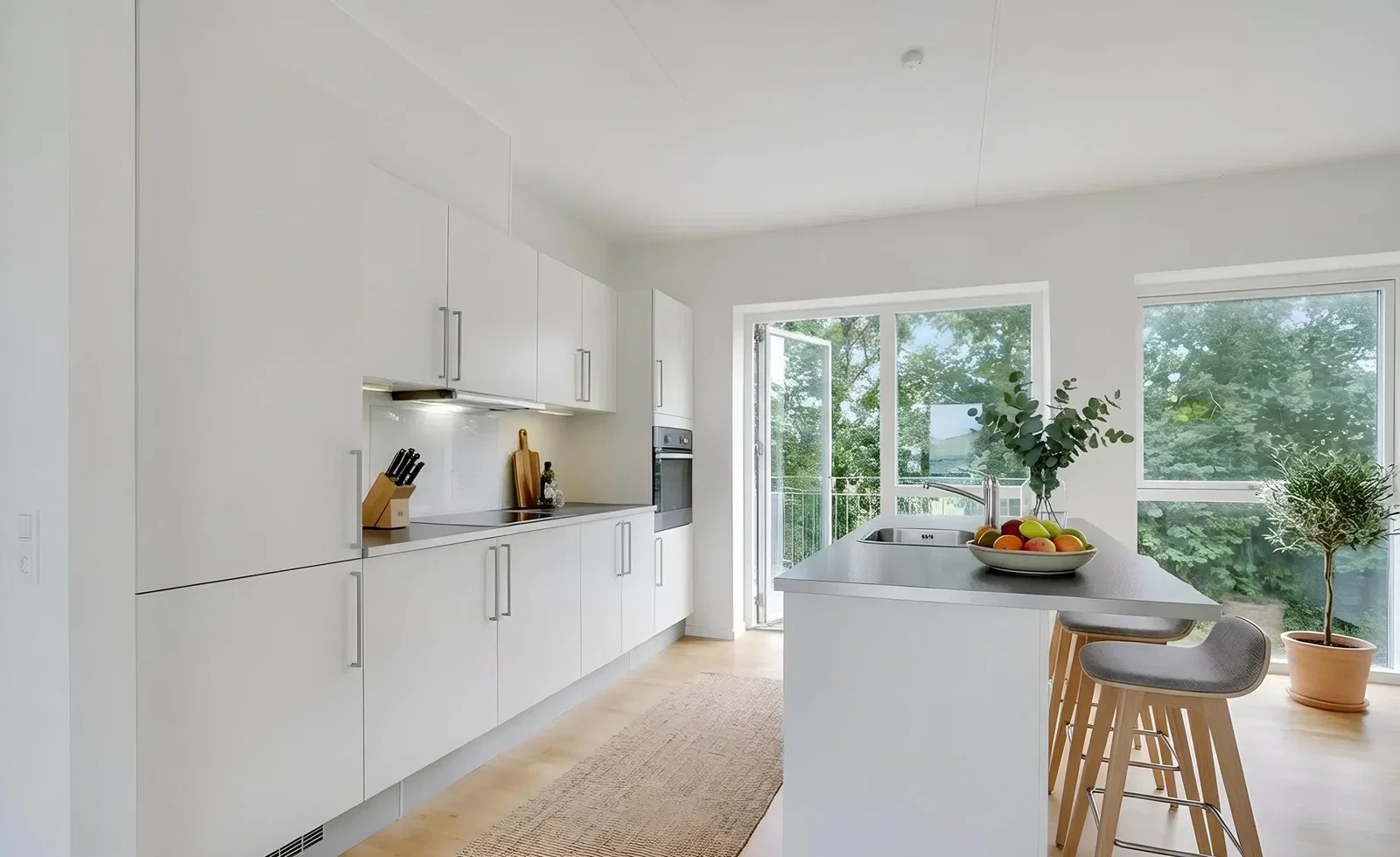 Visual presentation of the listing