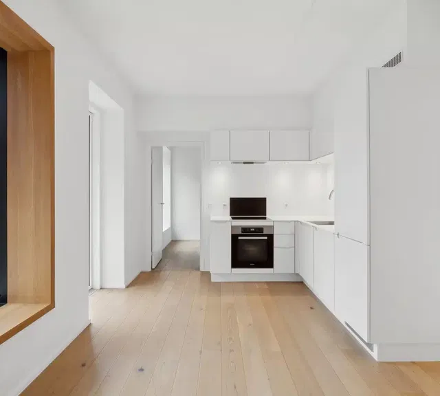apartment Lys og rummelig lejlighed med stor altan