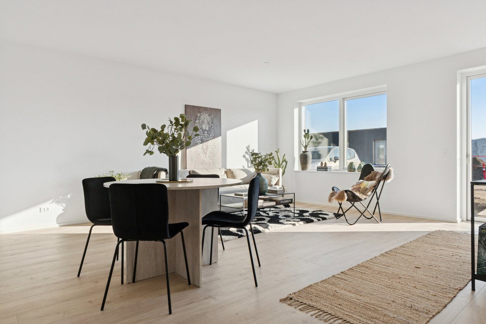 Visual presentation of the listing