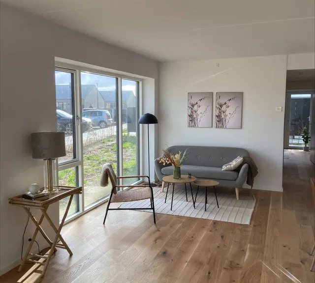 apartment Lys og moderne lejlighed med altan