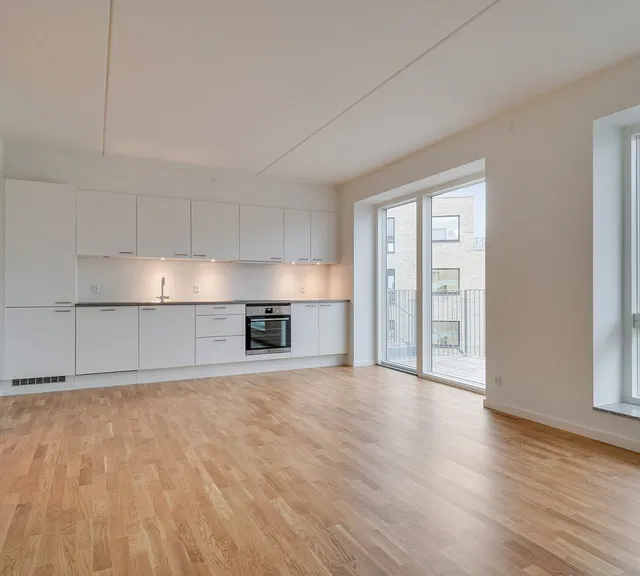 apartment Bright 2-room apartment with private balcony