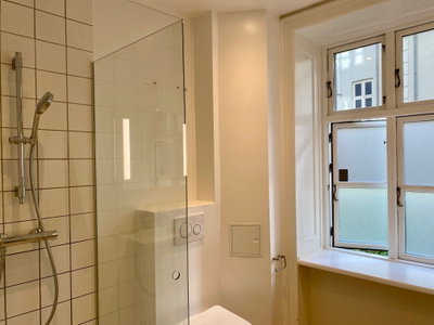 Skønt vandkig fra de to sammenhængende stuer - Toldbodgade, København K - 2