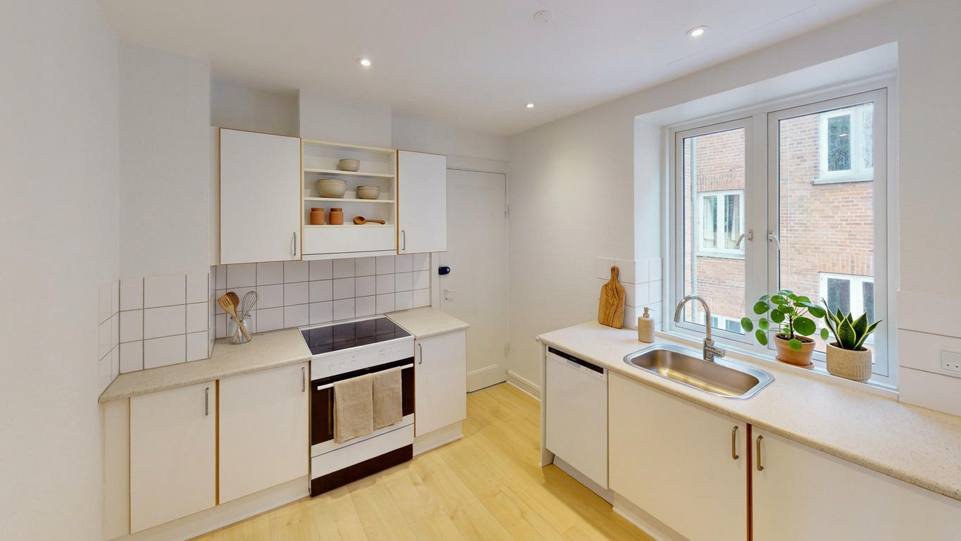 apartment Bright apartment with a large balcony in central Aalborg