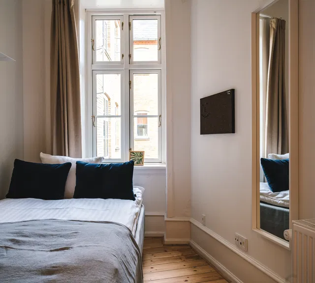 room Enkeltværelse i nyrenoveret lejlighed i Indre By