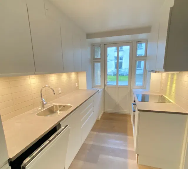 apartment Central lejlighed med fire værelser i Aalborg