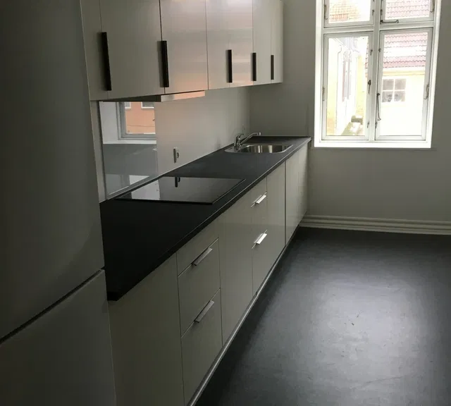 apartment Moderne 2-værelses lejlighed med nyt HTH-køkken