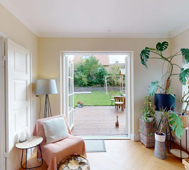 house Rummelig villa med stor have i Brønshøj