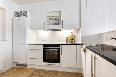 Lys 2-værelses på 68 m2 med åbent køkken, elevator og fransk altan - Banegårdspladsen, Herning - 3