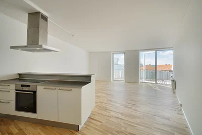 Moderne treværelses lejlighed centralt i Frederikssund - Nygade, Frederikssund - 2