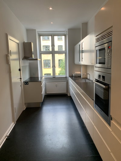 Attraktiv 5 værelses lejlighed med flere altaner - Østerbrogade, København Ø - 1