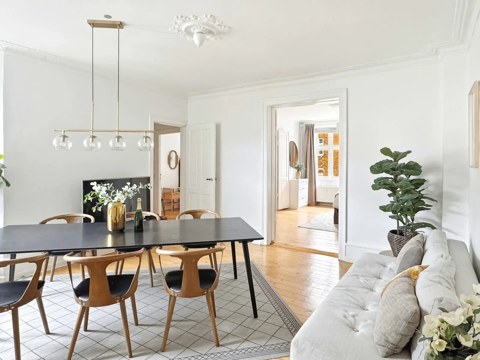 Visual presentation of the listing