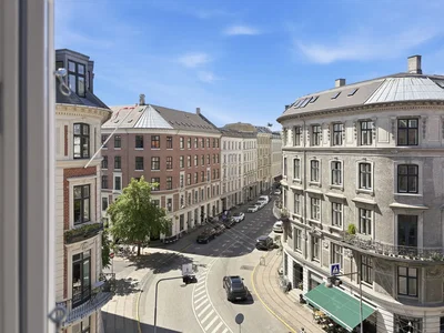 6-værelses lejlighed med smukt lysindfald og udsigt i København K - Holbergsgade, København K - 1