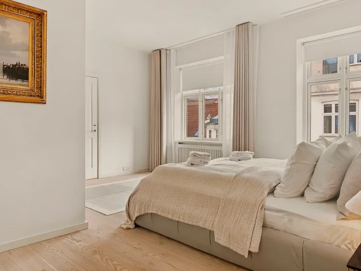 Midt i byen, helt stille: herskabslejlighed på 188 m² i Gammelholm - Herluf Trolles Gade, København K - 0