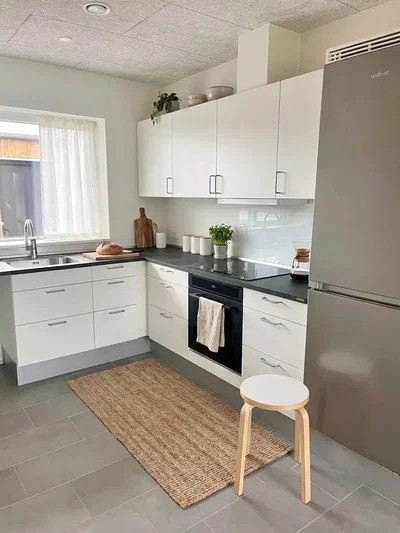 Indflytningsklart 4-værelses rækkehus på 105 m2 med have, terrasse og parkering – husdyr tilladt - Flagermusvej, Viborg - 2
