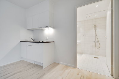 Lys 2-værelses lejlighed med fælles tagterrasse - Mutzuvej, Valby - 2