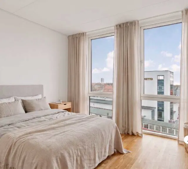 apartment Lys og rummelig 1-værelses bolig med eget køkken, depotrum samt central placering i Vanløse!