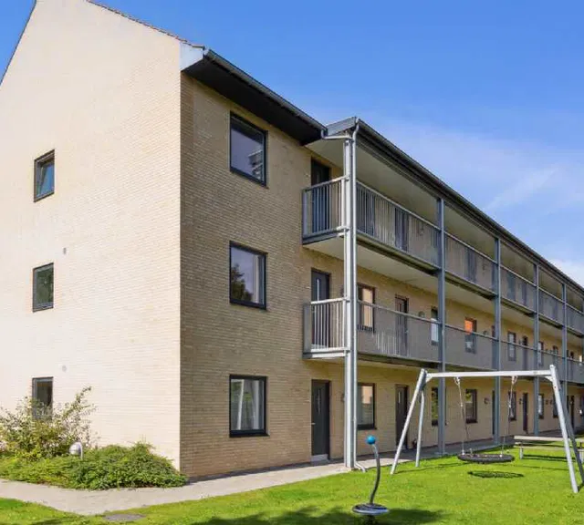 apartment Moderne boliger i Tækkerhusene, Hillerød: Elevator og privat altan. Perfekt beliggenhed ved både natur og by liv