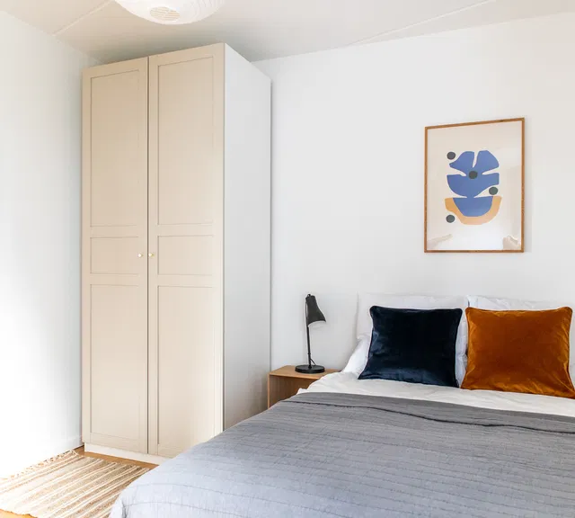 room Enkeltværelse i moderne lejlighed med altan