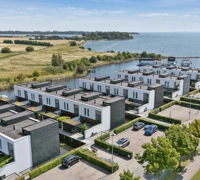 townhouse Bo på vandet – én time fra København