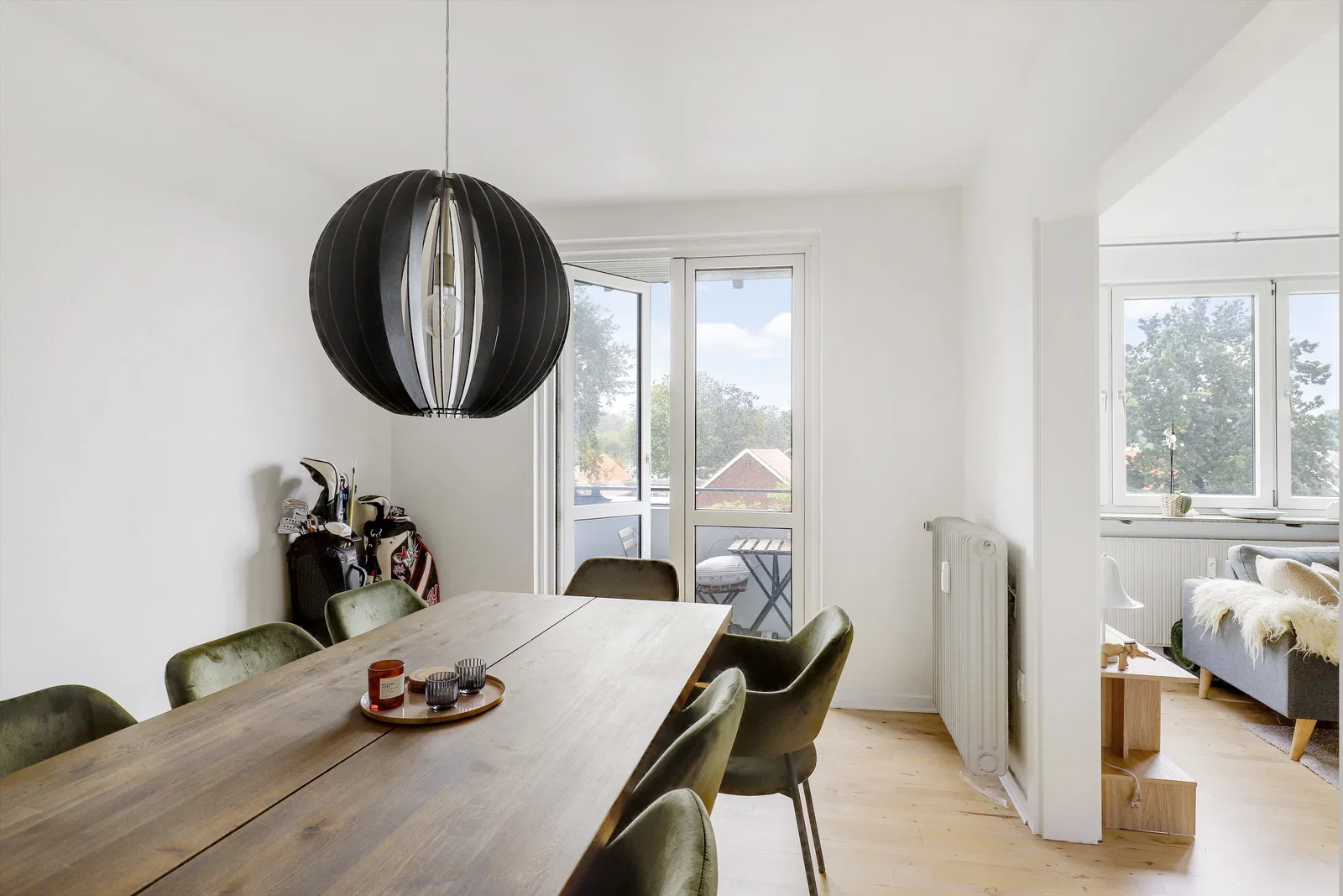 Visual presentation of the listing