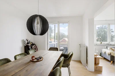 Lys 4-værelses med altan, moderniseret køkken og grøn fællesgård - Fredrik Bajers Gade, Horsens - 4
