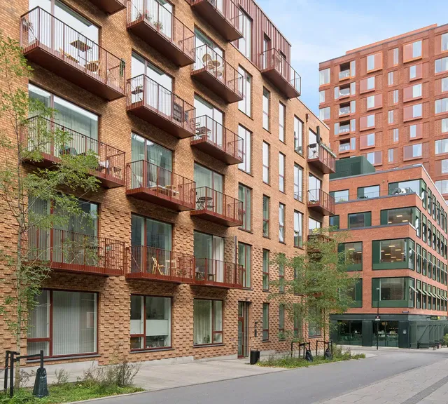 apartment New four-room apartment with balcony in Carlsberg City